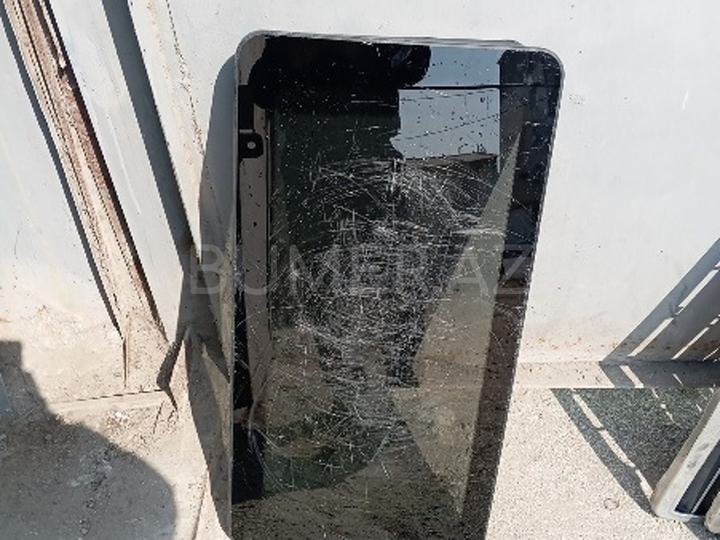 Ban-Kuza hissələr  Mercedes, Mercedes W202 luku