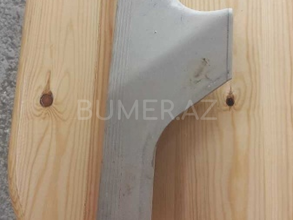 Ban-Kuza hissələr  Mercedes, Mercedes W202 dabanlığı