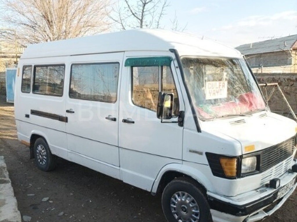 1994, 2.5L, 300000 km, Mexanika