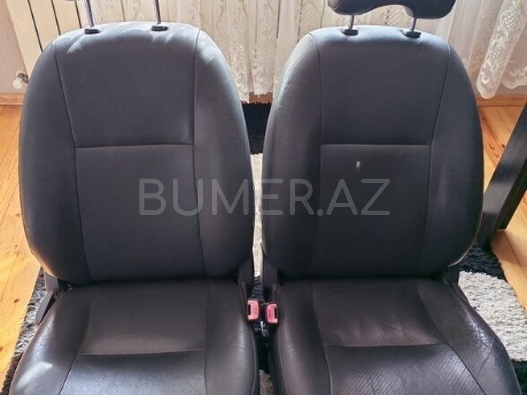 Ban-Kuza hissələr  Toyota, "Toyota Prius 20" dəri oturacaqları