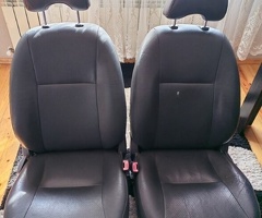 Ban-Kuza hissələr  Toyota, "Toyota Prius 20" dəri oturacaqları