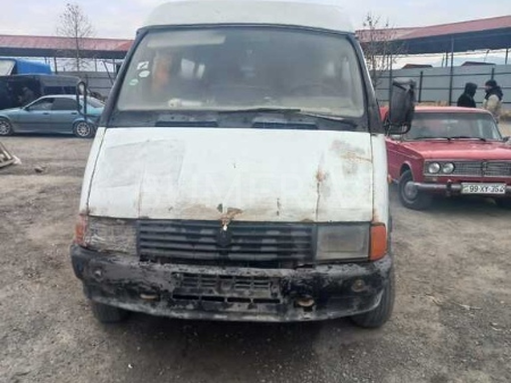 1998, 2.4L, 82000 km, Mexanika