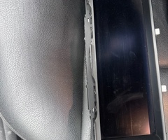 Ban-Kuza hissələr  BMW, "BMW F10" monitoru "NBT"