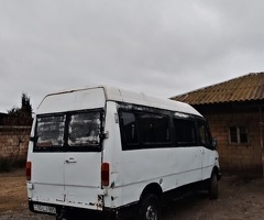 1992, 2.0L, 555000 km, Mexanika