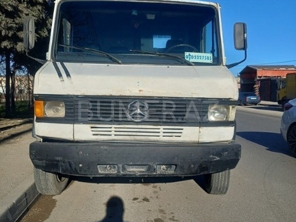 711 D , 1991, 4.0L, 180000 km, Mexanika