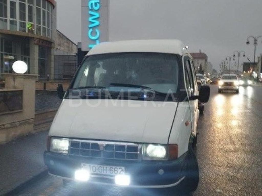 2000, 2.5L, 200000 km, Mexanika