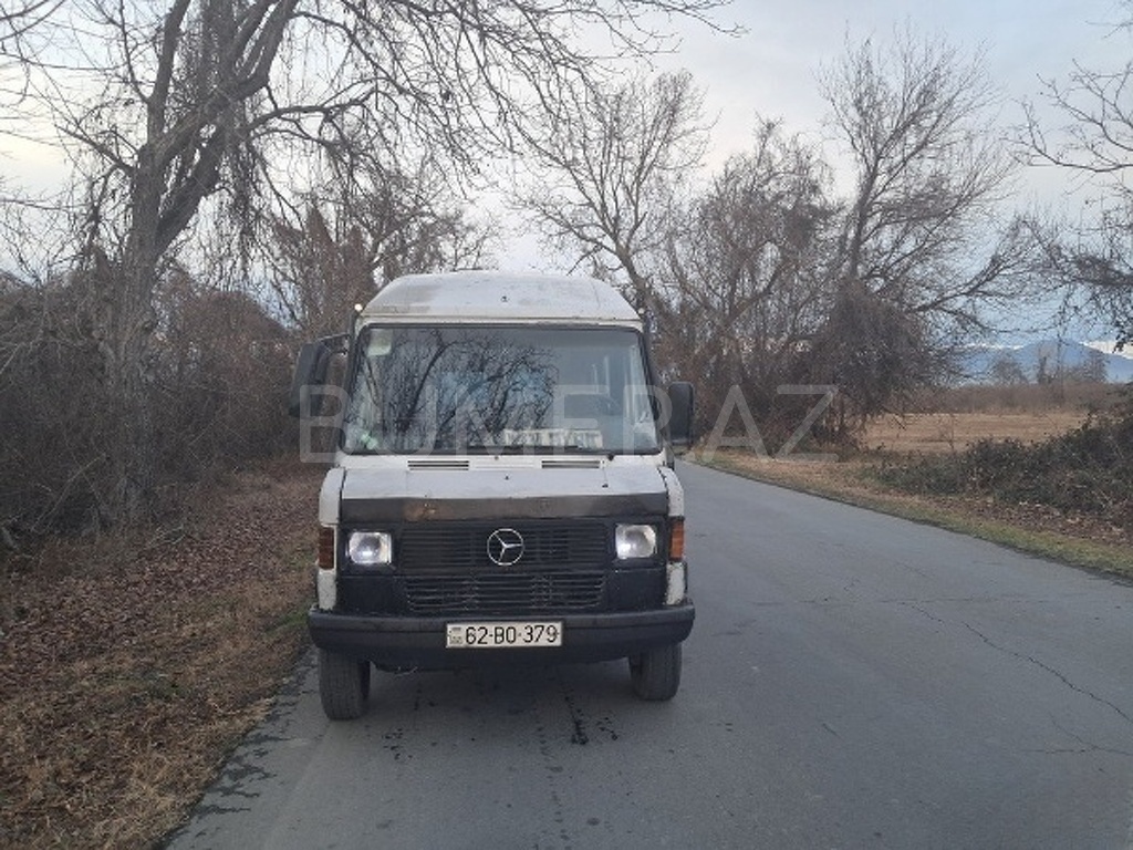 1994, 2.9L, 350000 km, Mexanika