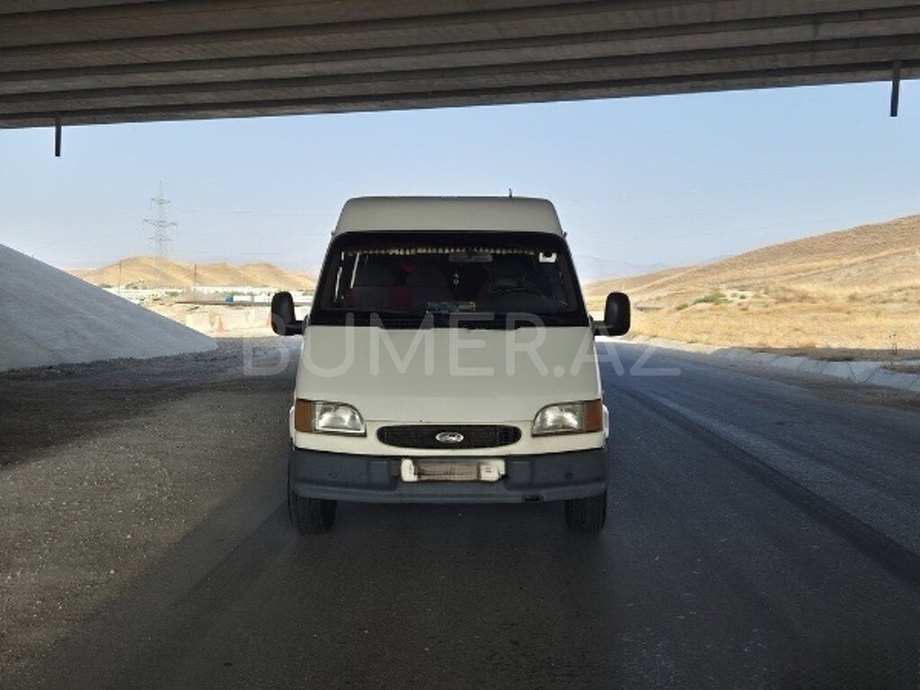 1998, 2.5L, 185000 km, Mexanika