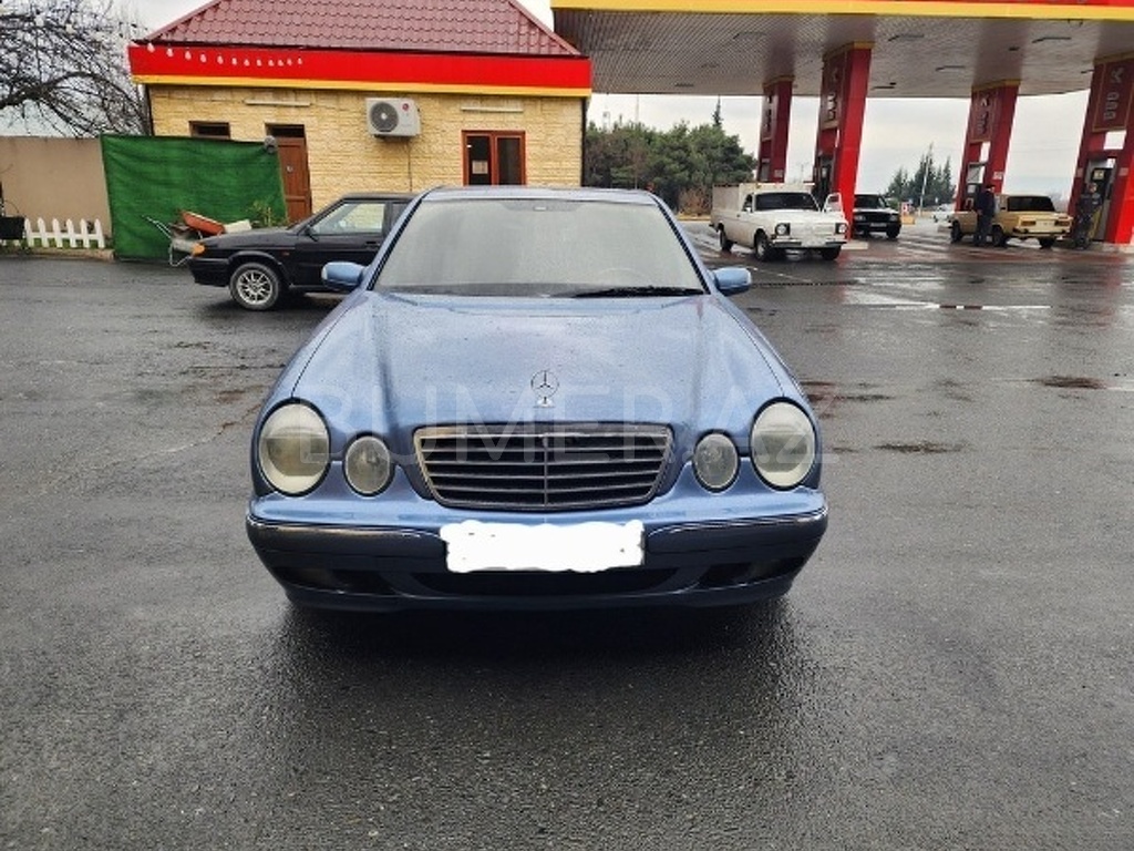 Mercedes E Class  E 220, 2000, 2.2L, 385000 km, Avtomat