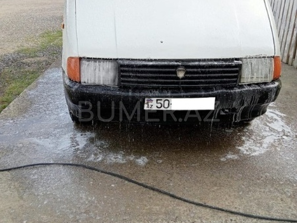 2000, 2.5L, 97622 km, Mexanika