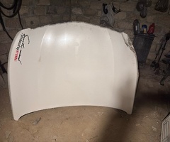 Ban-Kuza hissələr  Hyundai, Hyundai Sonata kapotu