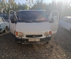 1999, 2.5L, 150000 km, Mexanika
