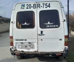 1992, 2.5L, 125000 km, Mexanika