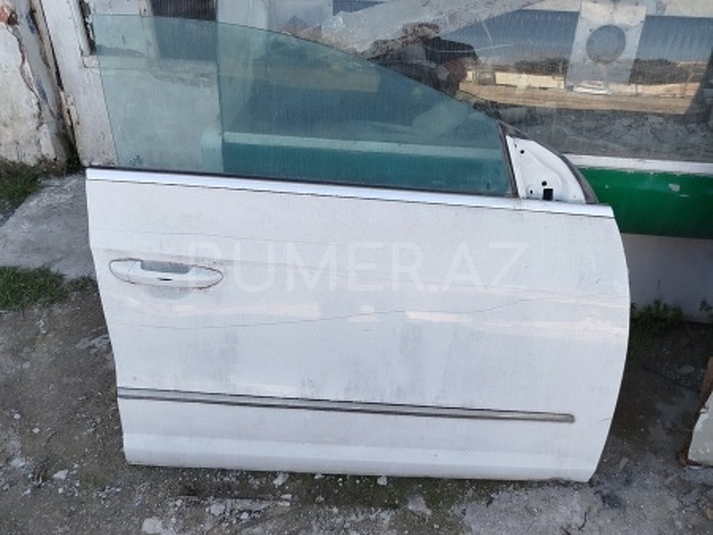 Ban-Kuza hissələr  Volkswagen, Volkswagen Passat CC qapısı