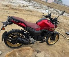 Yaxşı vəzyətdədir böyük kub alacam deyə satıram moto binəqədidədir. Bütün rasxodnikləri dəyişdrilib