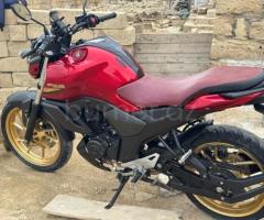 Yaxşı vəzyətdədir böyük kub alacam deyə satıram moto binəqədidədir. Bütün rasxodnikləri dəyişdrilib