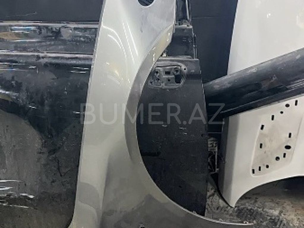 Ban-Kuza hissələr  BMW, BMW F10 sağ qanadı