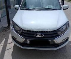 Hec bir problemi yoxdu ter temiz masindi,taksi ucun yaralıdır her bir sened qaydasindadi