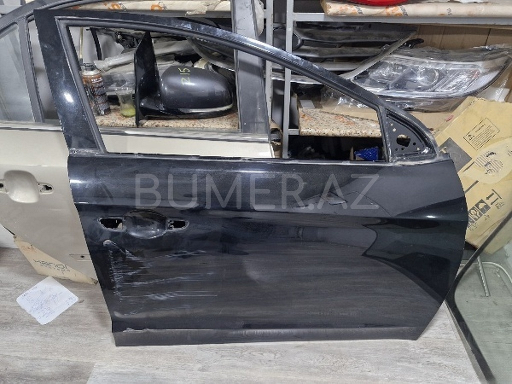 Ban-Kuza hissələr  Hyundai, "Hyundai Elantra 2017" sağ ön qapısı