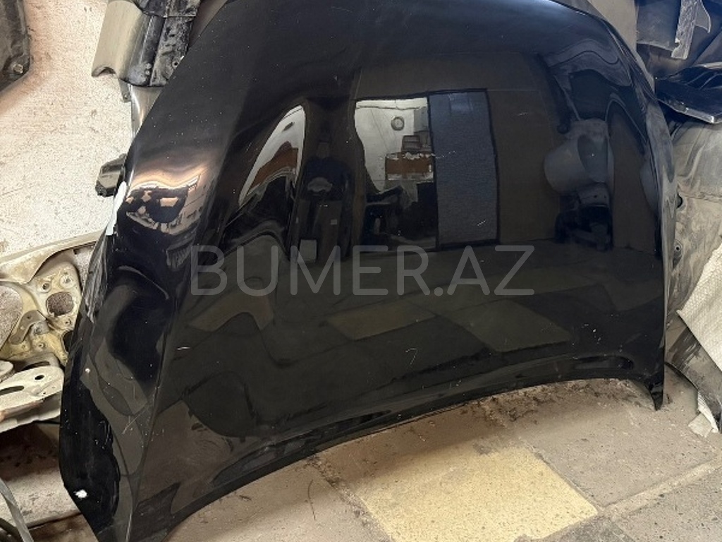 Ban-Kuza hissələr  Kia, Kia Sorento kapotu