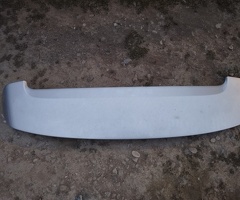 Ban-Kuza hissələr  Mitsubishi, Mitsubishi Airtrek spoyleri