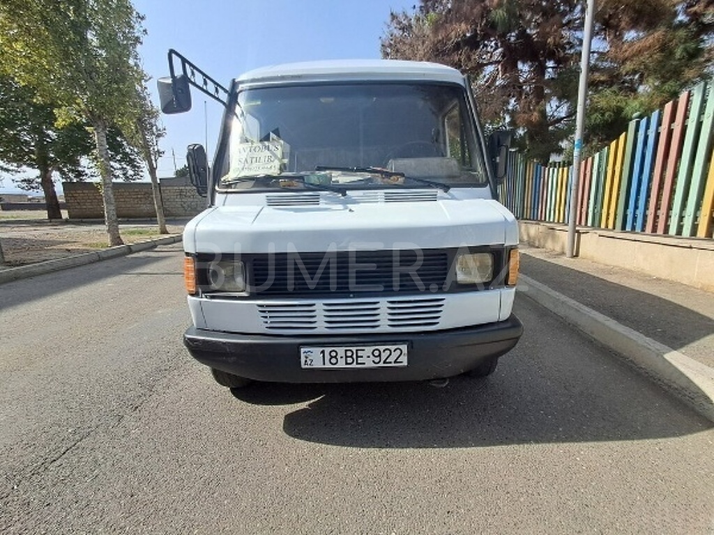 1993, 2.5L, 600000 km, Mexanika