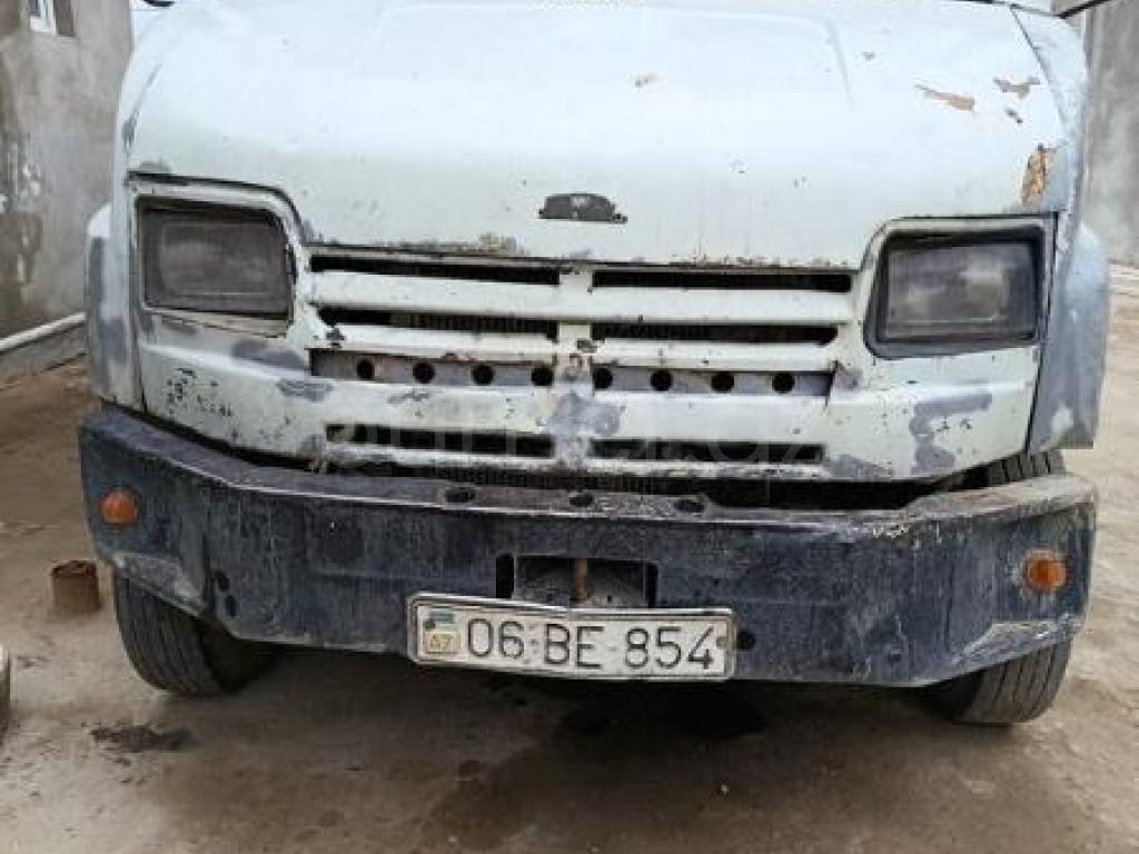 Maşın əla vəziyyətdədir heç bir problemi yoxdur