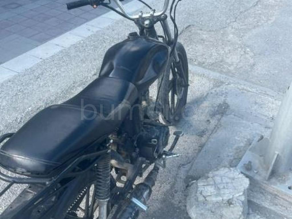 Moped/motosiklet – 108 sm³ - Mühərrik: 4-takt, hava ilə soyudulan, silindr həcmi 108 sm³ (mühərrik ü