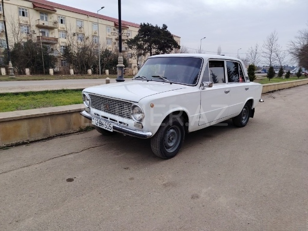 LADA (VAZ)  21011, 1981, 1.3L, 64670 km, Mexanika