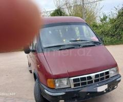 Sideniya sayı 13+1 . Tam işlək maşındır, problemsizdir , matoru ford trazit 2.5 dizel matordu heç bi