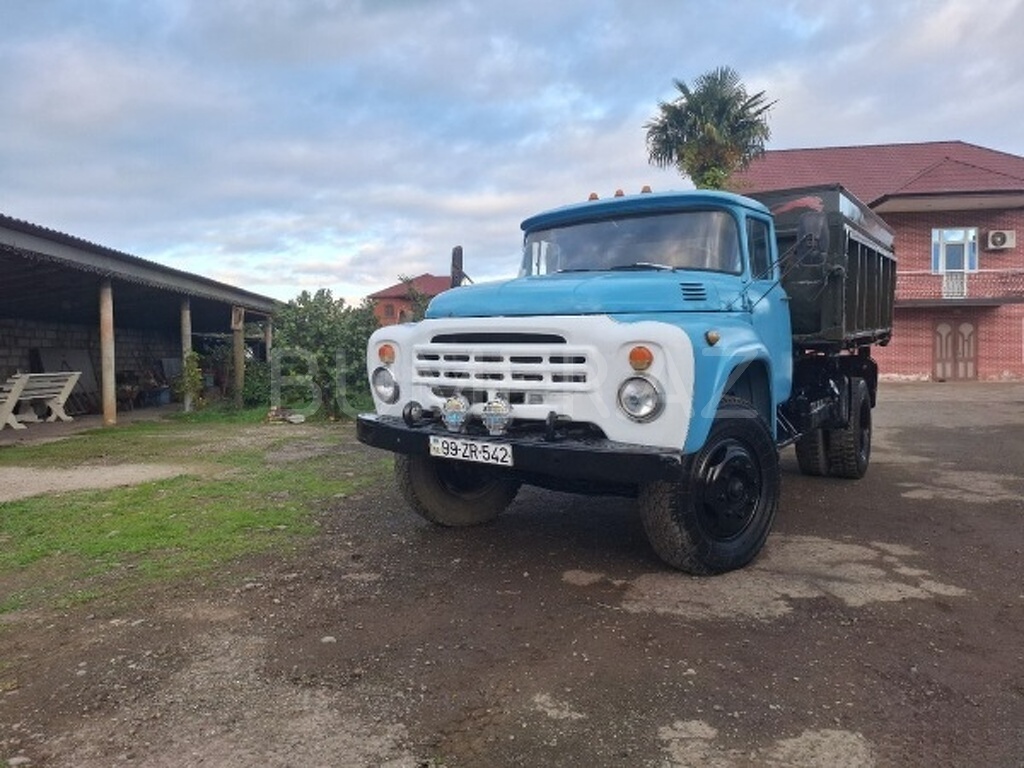 130 , 1984, 6.5L, 32000 km, Mexanika