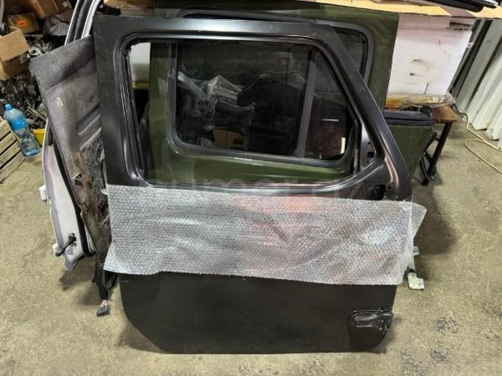 Ban-Kuza hissələr Jeep