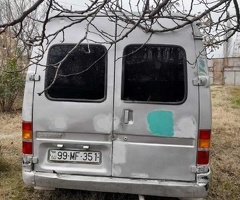 1994, 2.5L, 100000 km, Mexanika