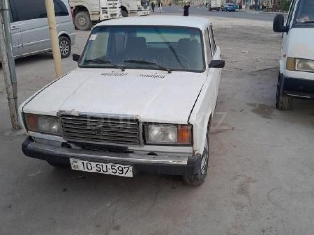 LADA (VAZ) 2107 2005 Benzin 72 Sedan 136452 km Mexanika