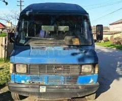 Mercedes 208 D 1994 Dizel 89 350000 km Mikroavtobuslar Mexanika