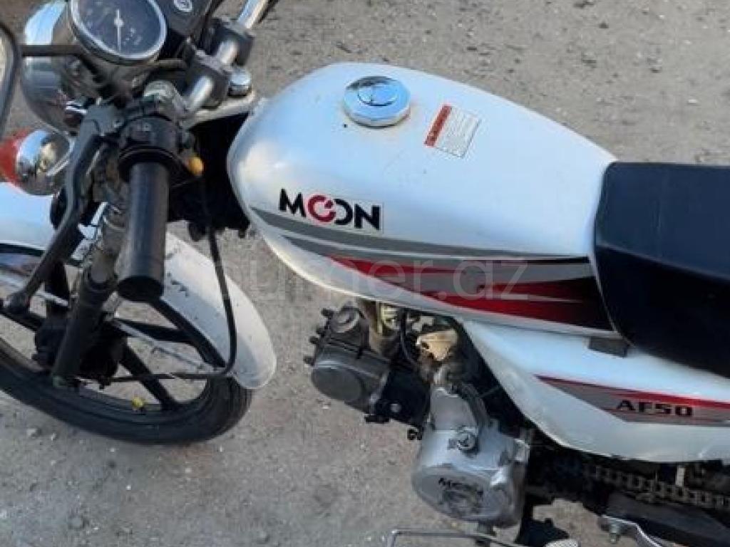 Mondial 50 ZNU 2025 Benzin 8 5000 km Motosiklet Mexanika