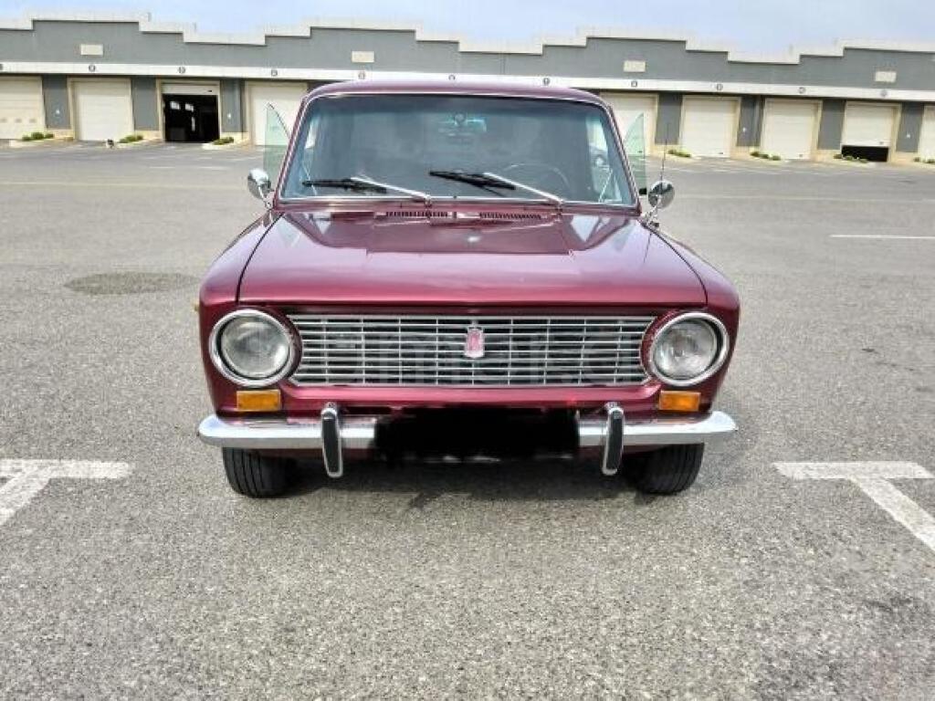 LADA (VAZ) 2101 1979 Benzin 69 Sedan 245000 km Mexanika