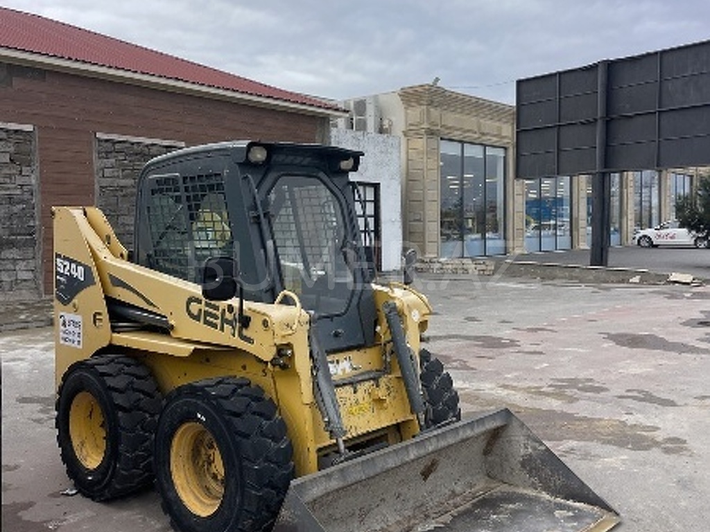 Cat, Yükləyicilər, 2013, 5245 km