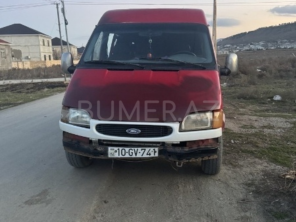 1998, 2.5L, 128000 km, Mexanika