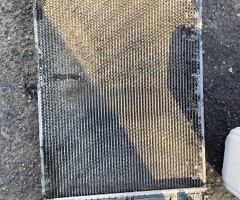 Ban-Kuza hissələr  Mercedes, Mercedes su radiatoru