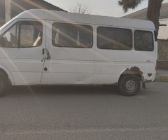 1993, 2.5L, 380000 km, Mexanika