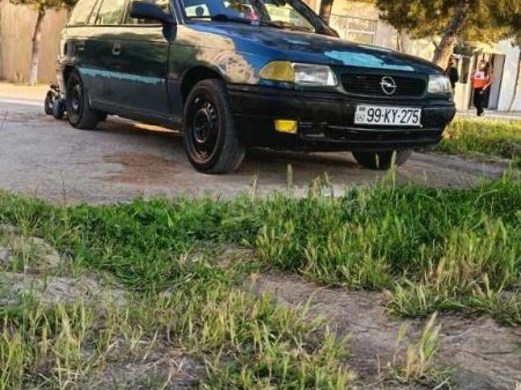 Opel Astra 1995 Benzin 71 Universal 530530 km Mexanika