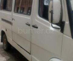 Mercedes 208 D 1992 Dizel 76 98000 km Mikroavtobuslar Mexanika