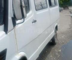 Mercedes 208 D 1992 Dizel 76 98000 km Mikroavtobuslar Mexanika