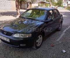 Opel Vectra 1996 Benzin 75 Sedan 422482 km Mexanika