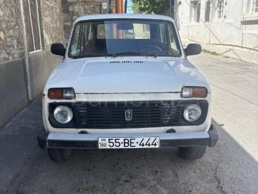 LADA (VAZ) Niva 1990 Benzin 75 Offoard / SUV 200000 km Mexanika