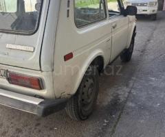 LADA (VAZ) Niva 1990 Benzin 75 Offoard / SUV 200000 km Mexanika
