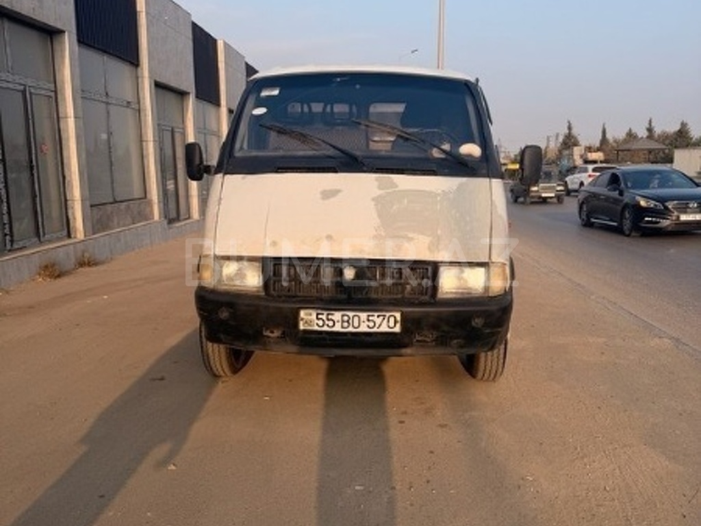 33021 , 2000, 2.5L, 100500 km, Mexanika