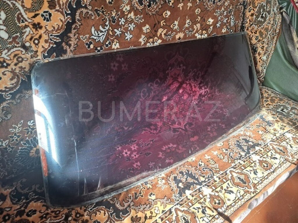 Ban-Kuza hissələr  LADA (VAZ), "Lada Vaz 2107" arxa şüşəsi