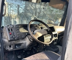 1998, 3.9L, 350000 km, Mexanika